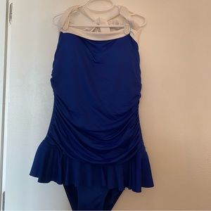 Vintage-style Ralph Lauren one piece bathing suit in good condition. Size 12